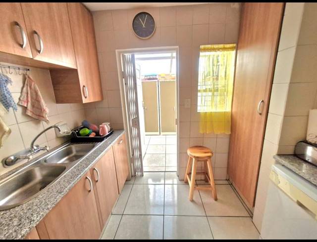 3 BEDROOM TOWNHOUSE FOR SALE IN MAGALIESKRUIN